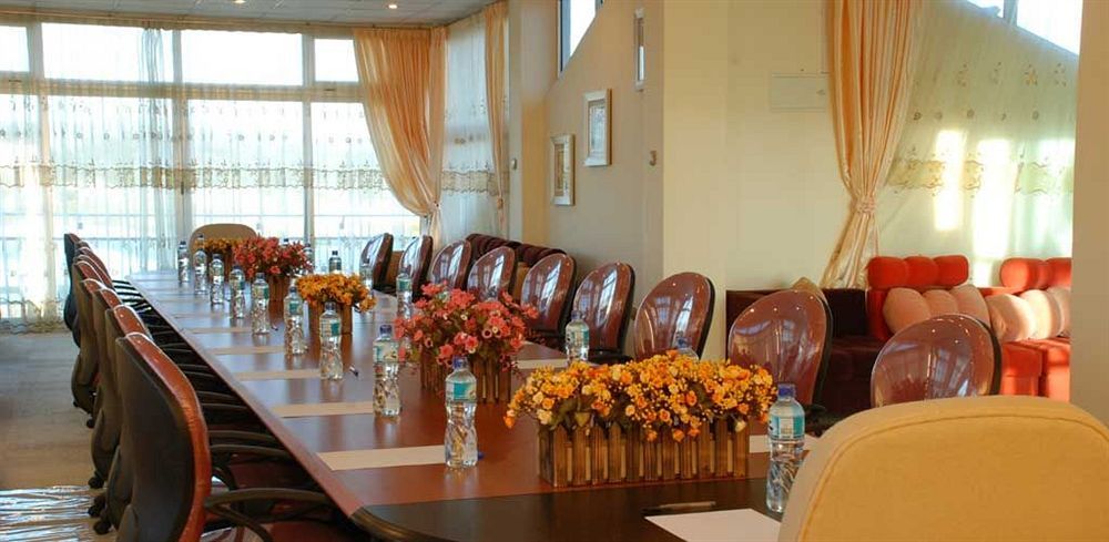Dimitri Hotel Αντίς Αμπέμπα Εξωτερικό φωτογραφία